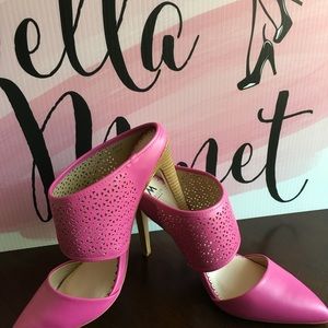 Madison, by Shoe Dazzle Pink Slip On’s